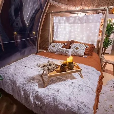 Boho Luxury tent Lagnieu